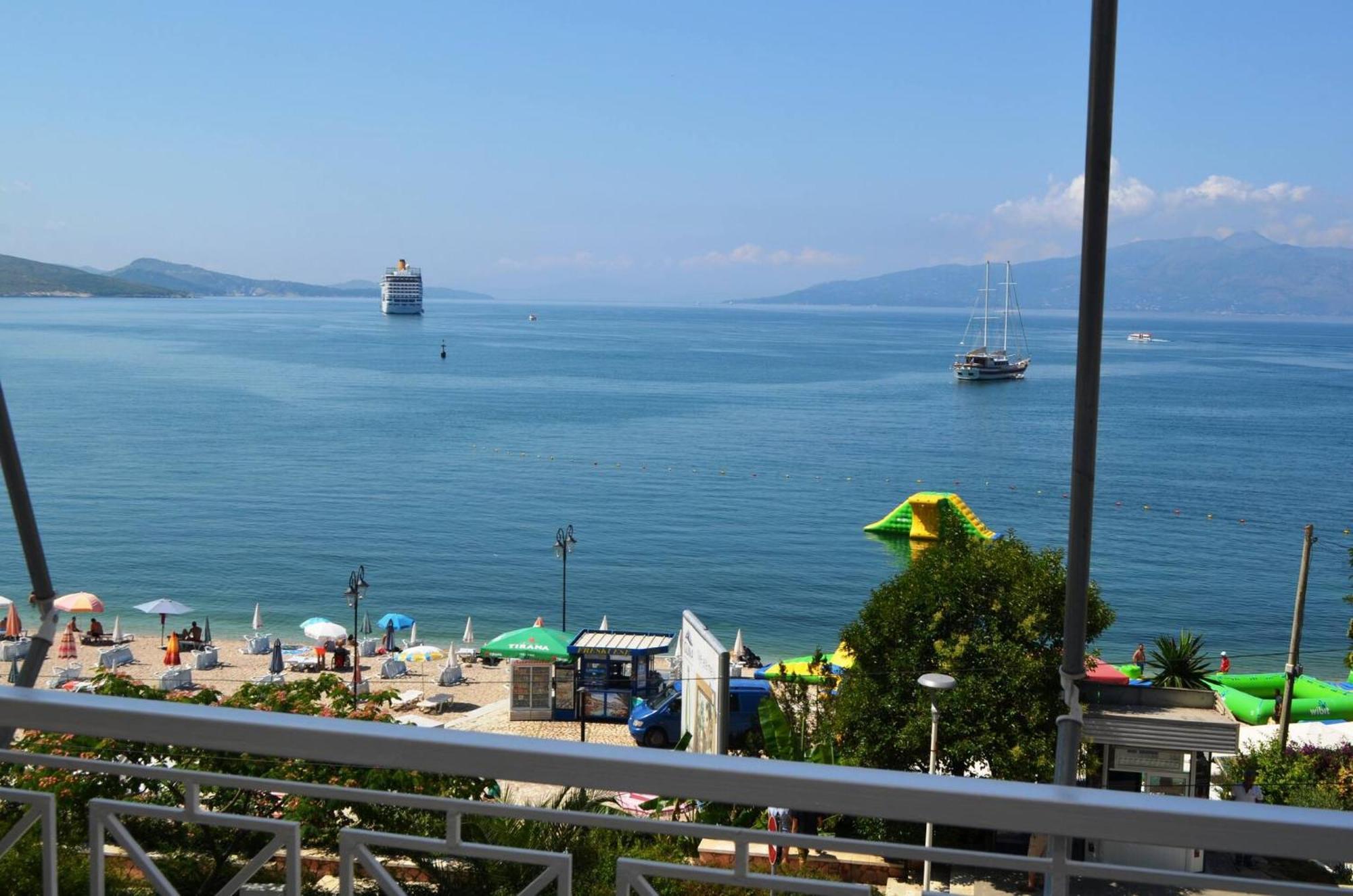 Blue Horizons * Sarandë