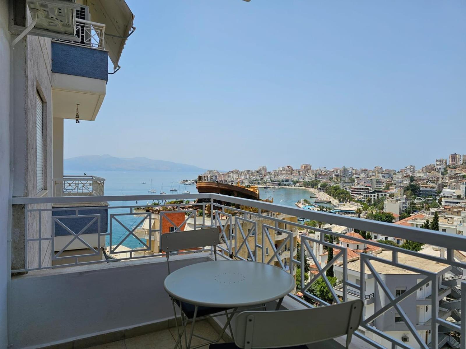 Blue Horizons Sarandë