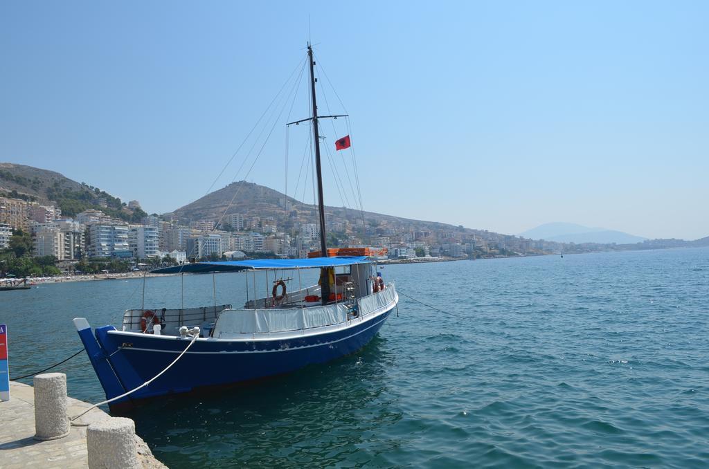 Blue Horizons * Sarandë